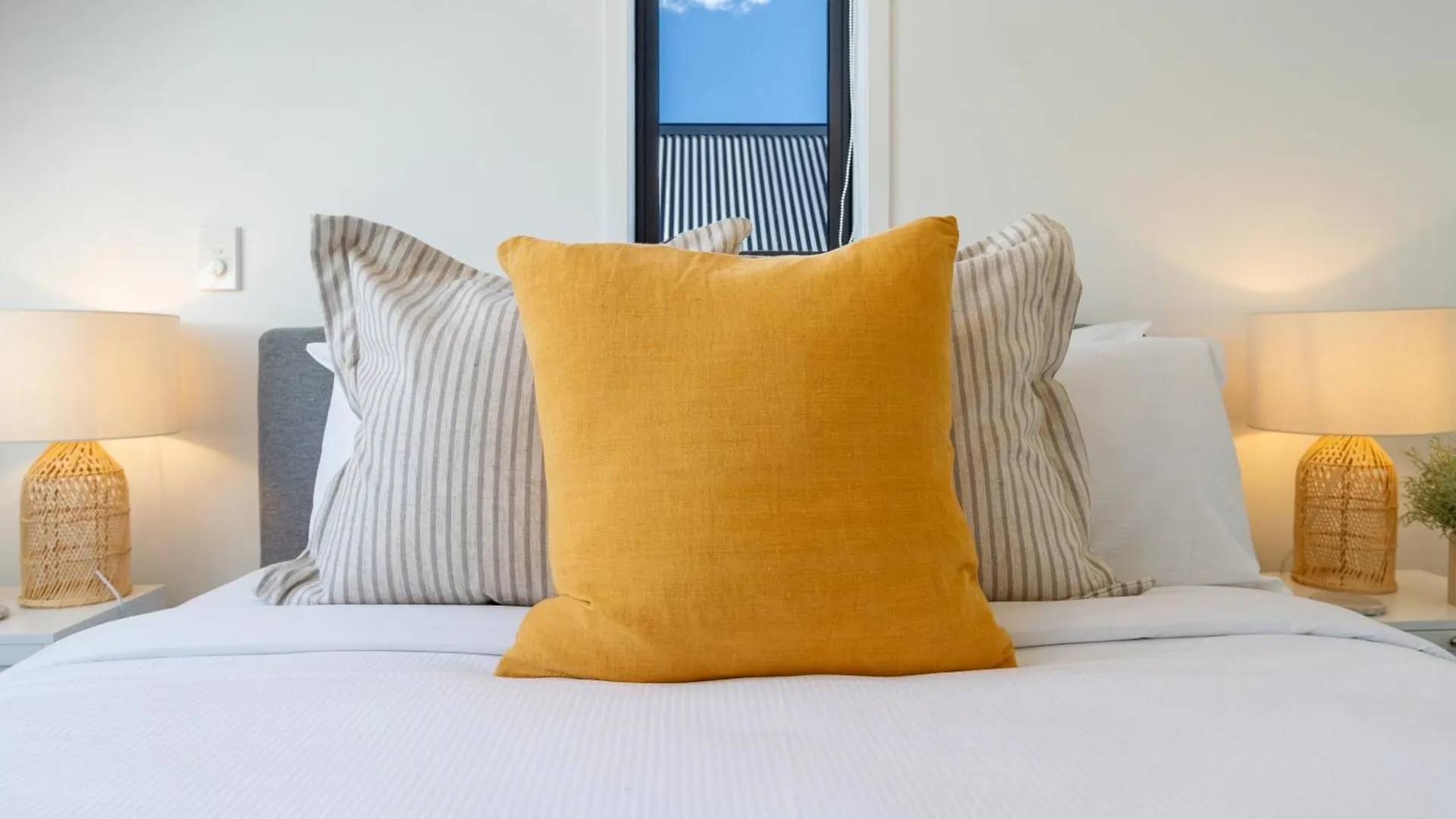 Christchurch Charm 1 Bed 1 Bath Loft: Cbd 0*,  Nový Zéland